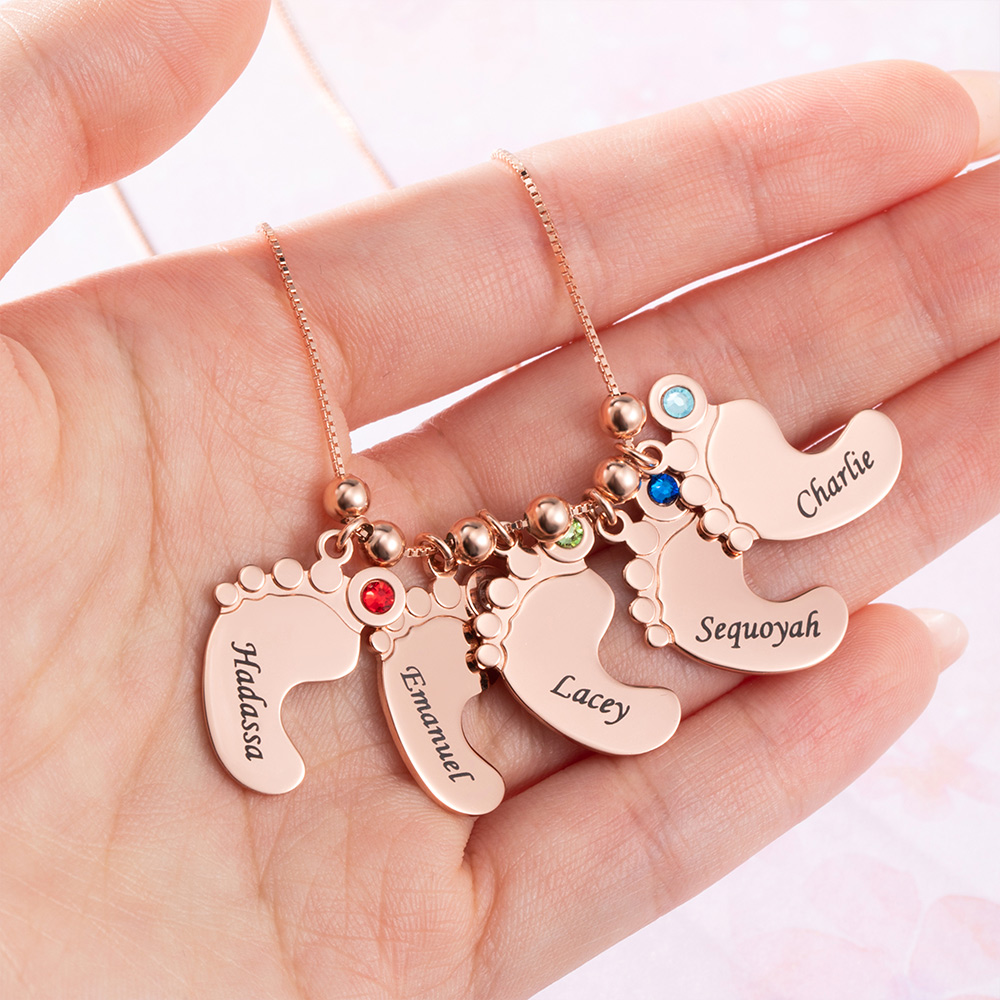 Mother's Pendant: Baby Feet 3 Names Necklace In Rose Gold
