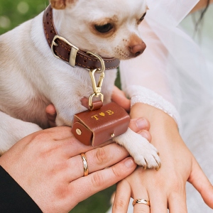 Custom Initial Wedding Ring Bearer Pouch for Dogs, Wedding Ring Box for Dog Collars, Wedding Ring Holder for Pet, Wedding Gift for Newlyweds/Couple (NOT Advisable to List on Etsy)