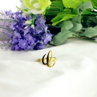 carrie name ring