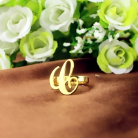 carrie name ring