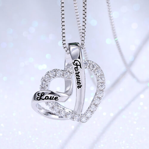 heart necklace	